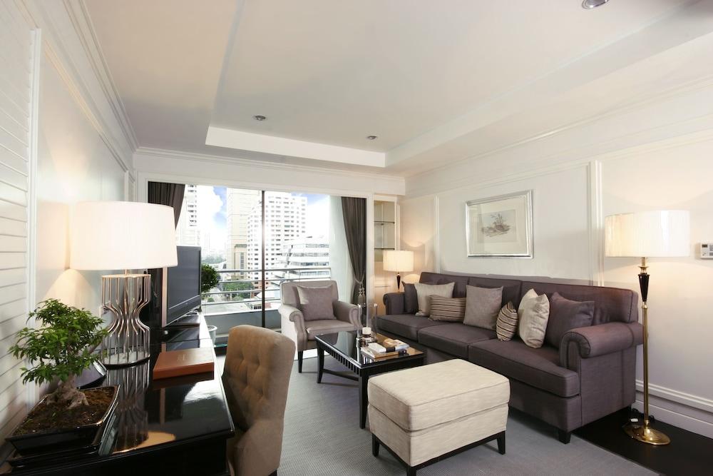 Cape House Langsuan Hotel Bangkok Exterior photo Living room