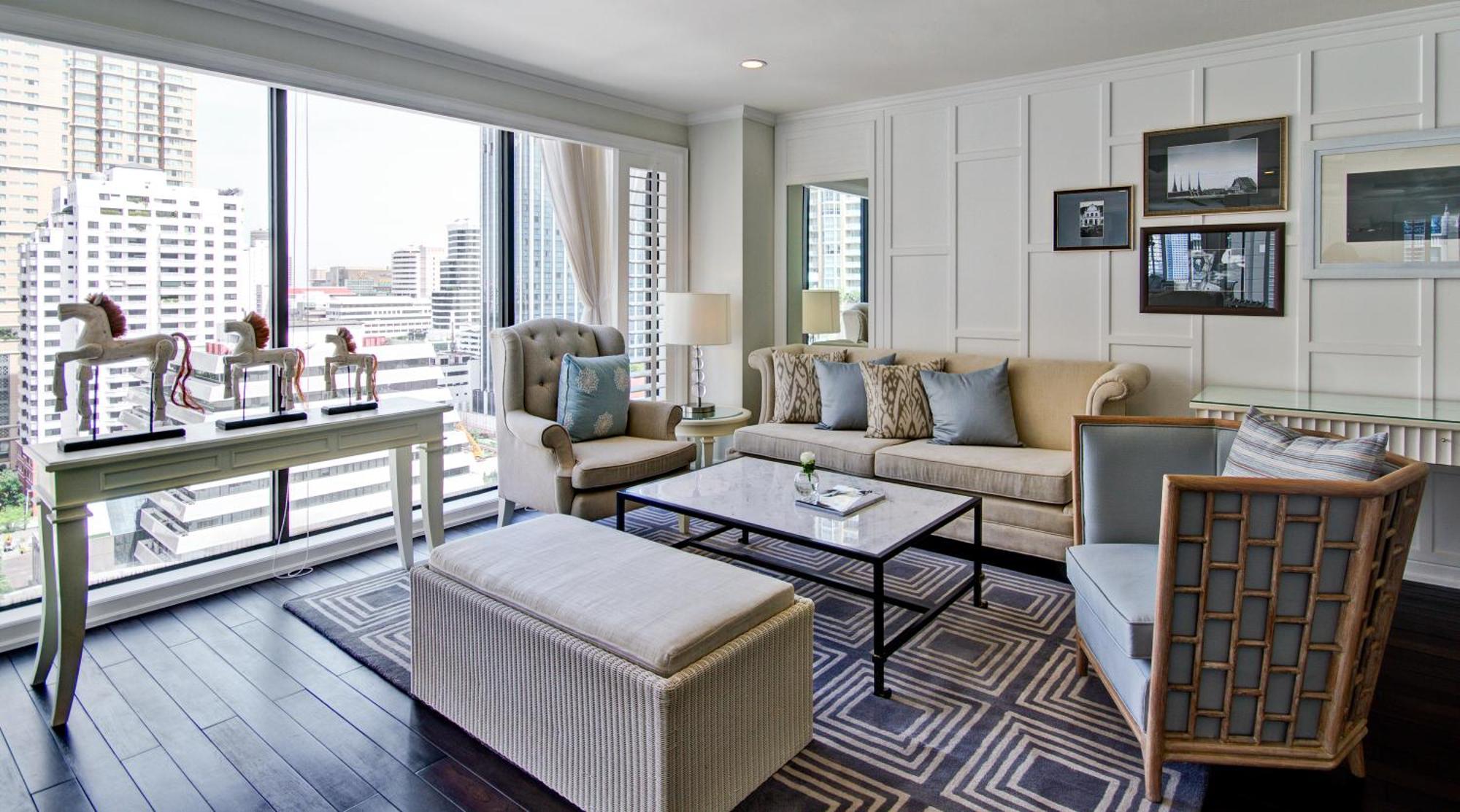 Cape House Langsuan Hotel Bangkok Exterior photo Living room