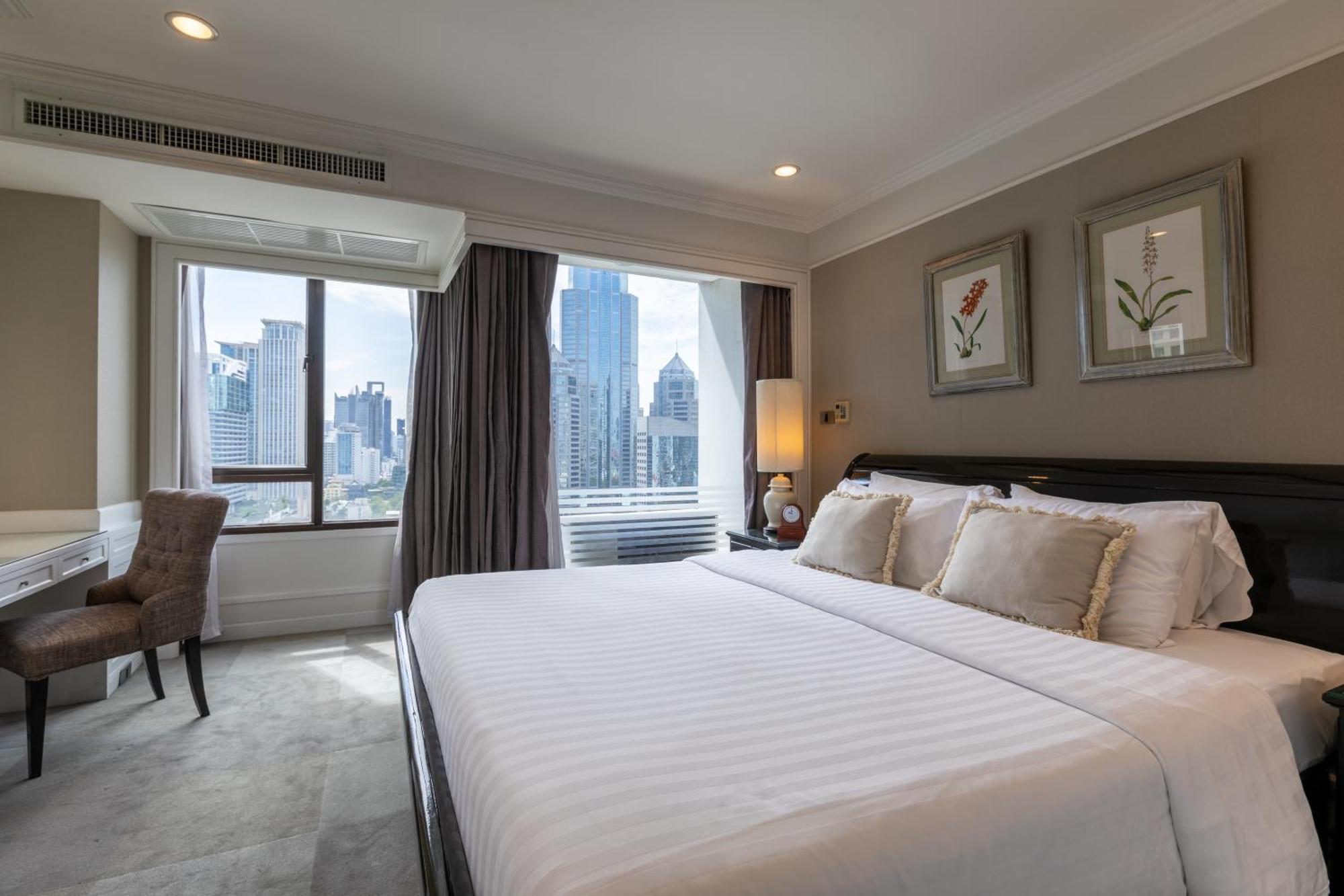 Cape House Langsuan Hotel Bangkok Exterior photo Deluxe Room