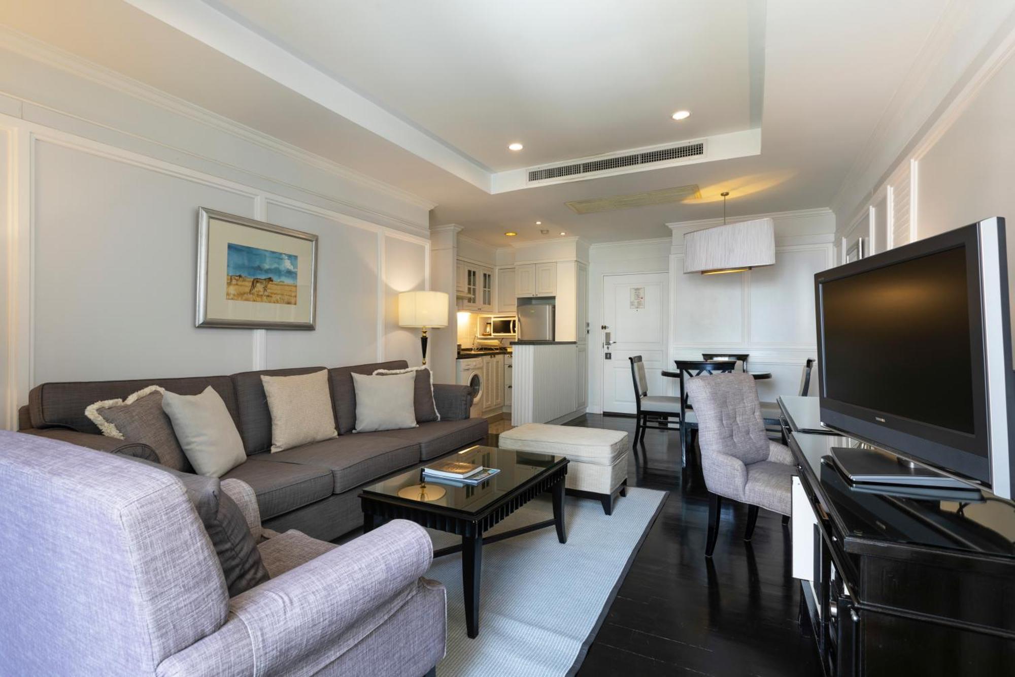 Cape House Langsuan Hotel Bangkok Exterior photo A living room in a condominium